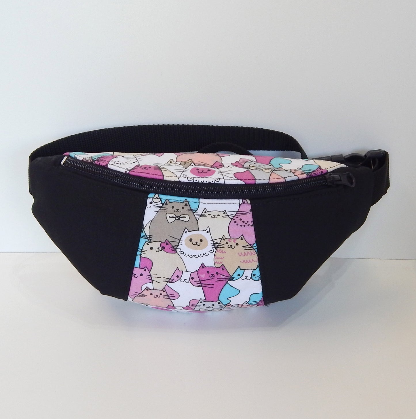BubblePaw Hip Bag