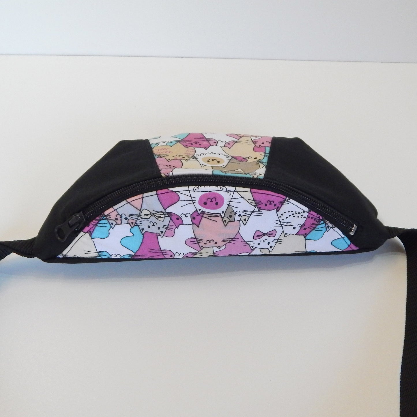 BubblePaw Hip Bag