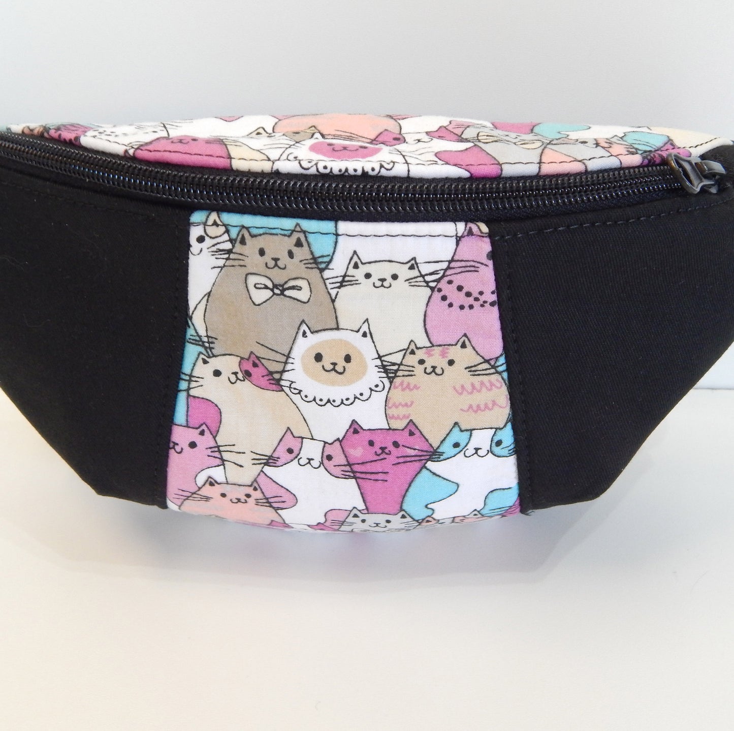 BubblePaw Hip Bag